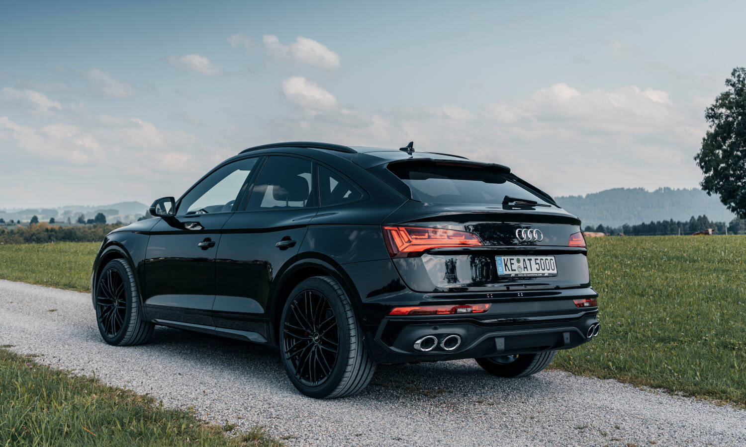ABT SQ5 TDI glänzt mit 385 PS und stylishen HR Rädern in 21 Zoll Audi