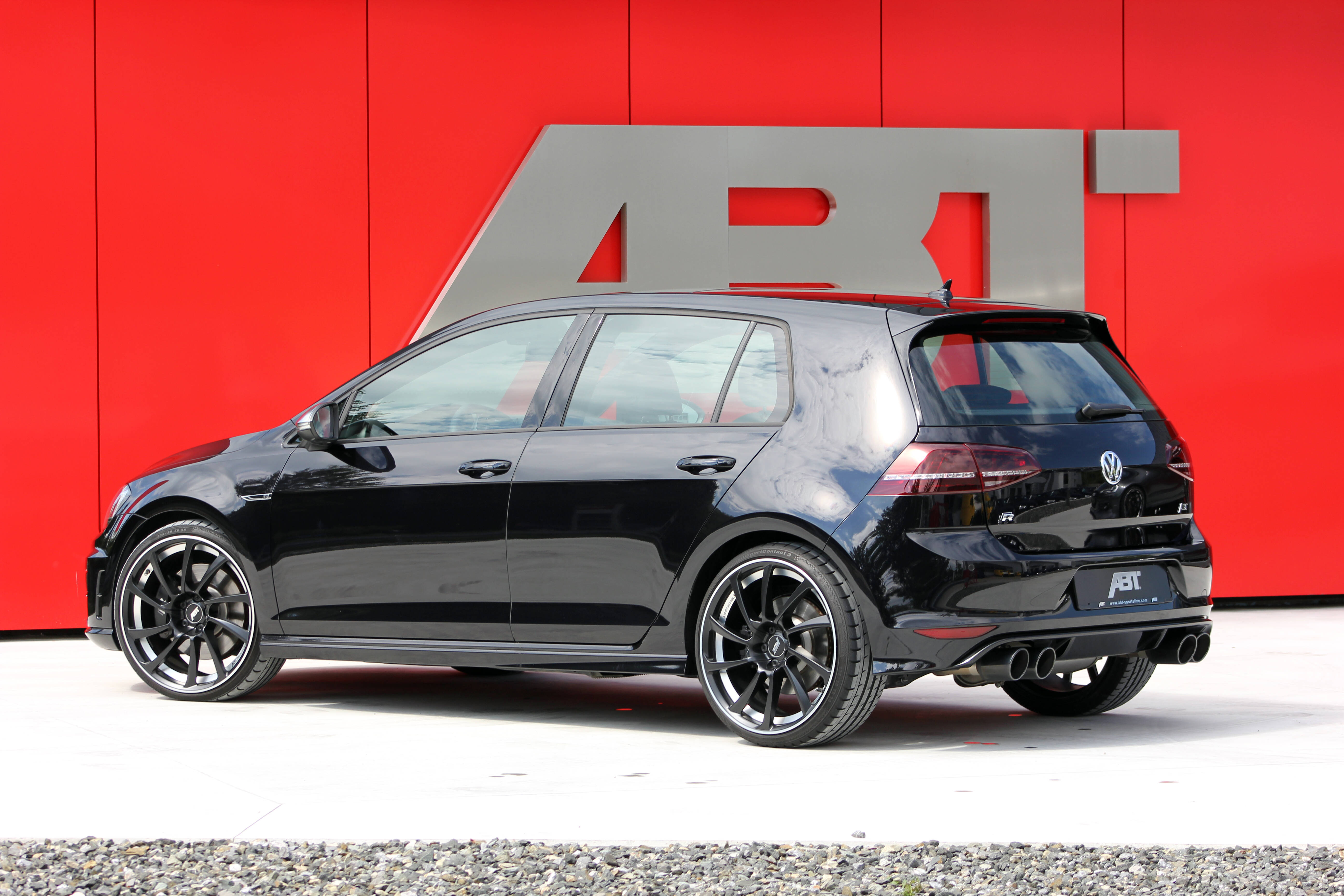ESSEN MOTOR SHOW 2013: Die dunkle Seite der Macht - ABT Golf VII GTI Dark  Edition - Audi Tuning, VW Tuning, Chiptuning von ABT Sportsline.