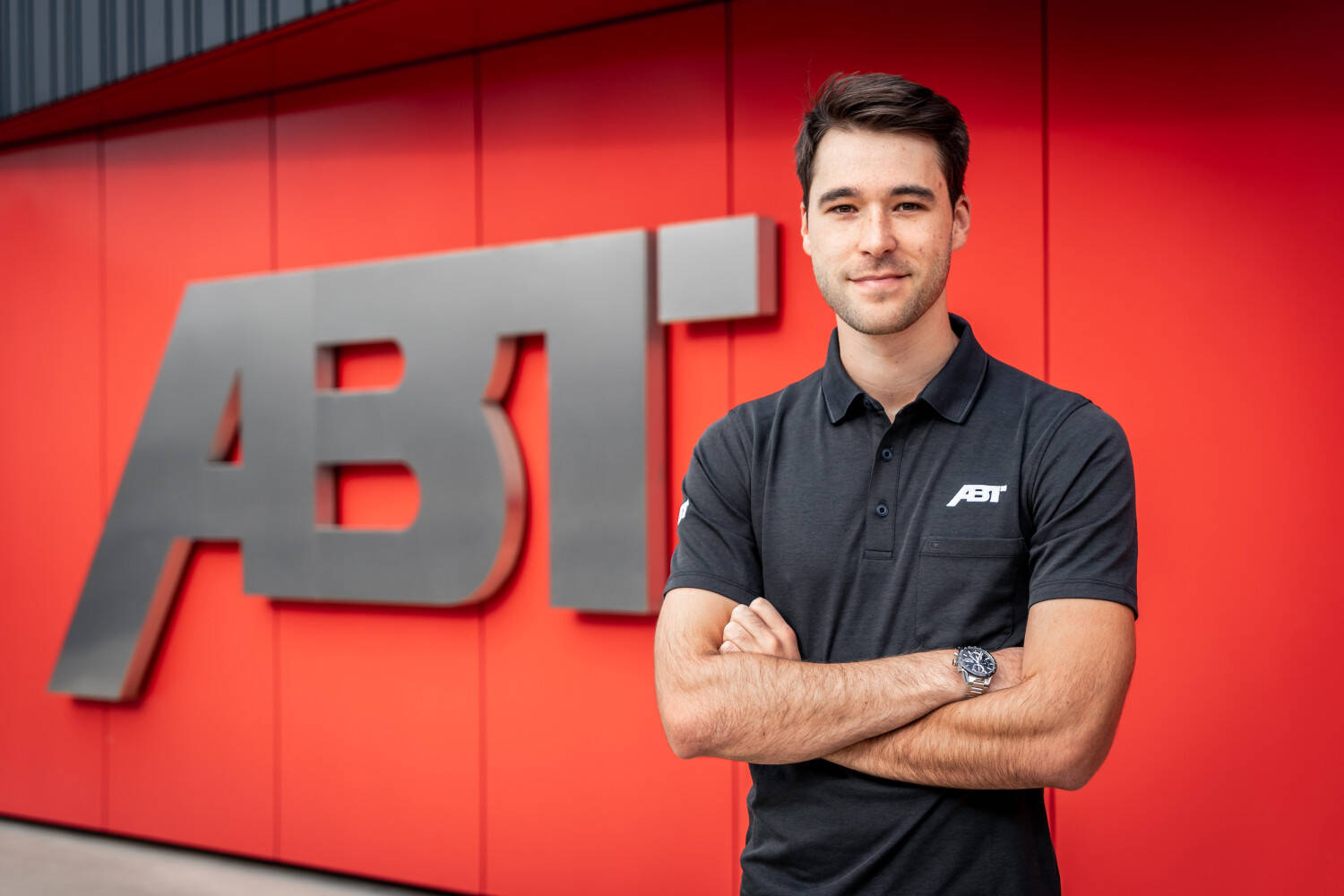 Kelvin van der Linde auch 2022 bei ABT Sportsline in der DTM Audi