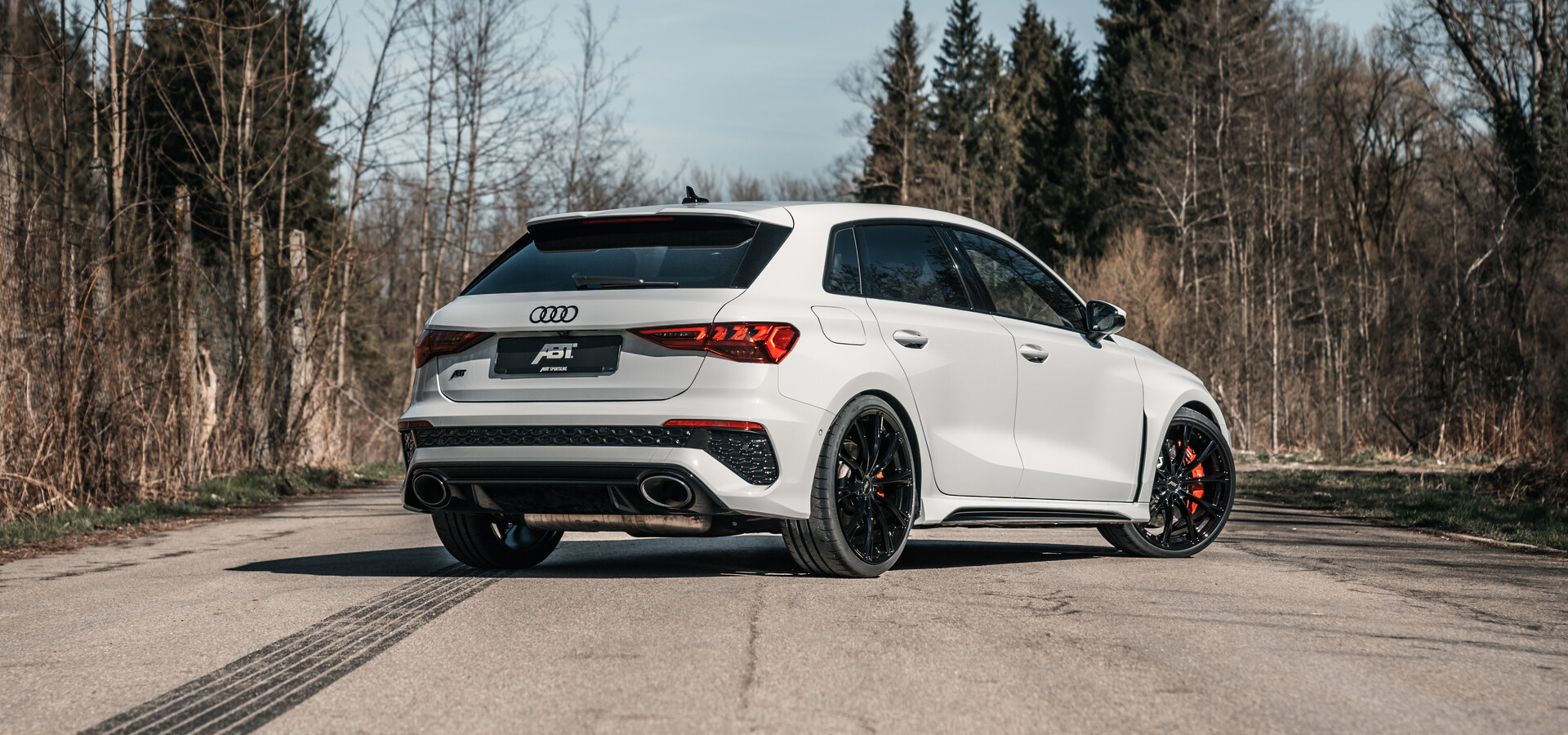 https://www.abt-sportsline.de/fileadmin/abt-sportsline/Modelle/Audi/RS3/Bilder/RS3_Sportback_8Y00/RS3_GR20_Header_3-4-Heck.jpg