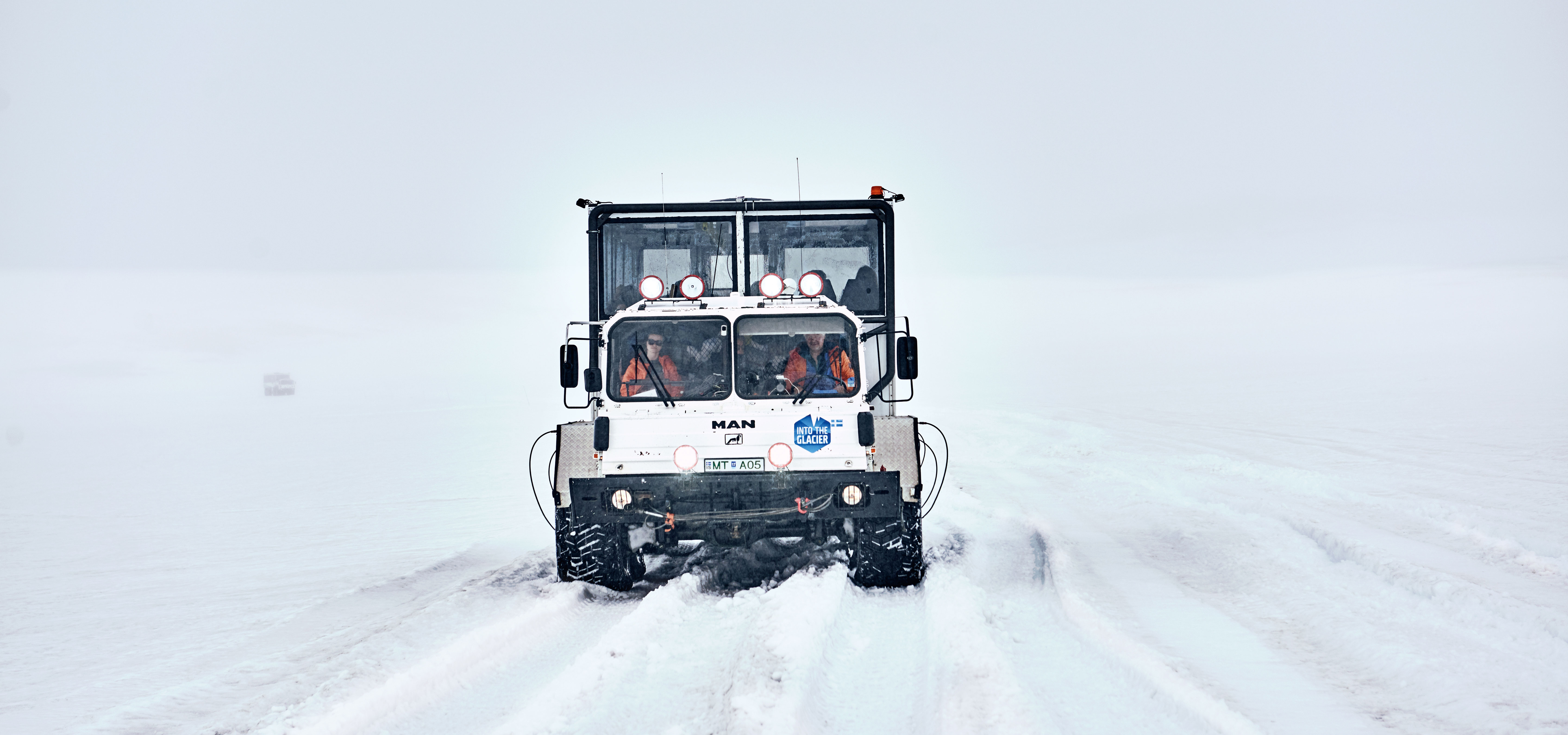 MAN, into the glacier, Island
