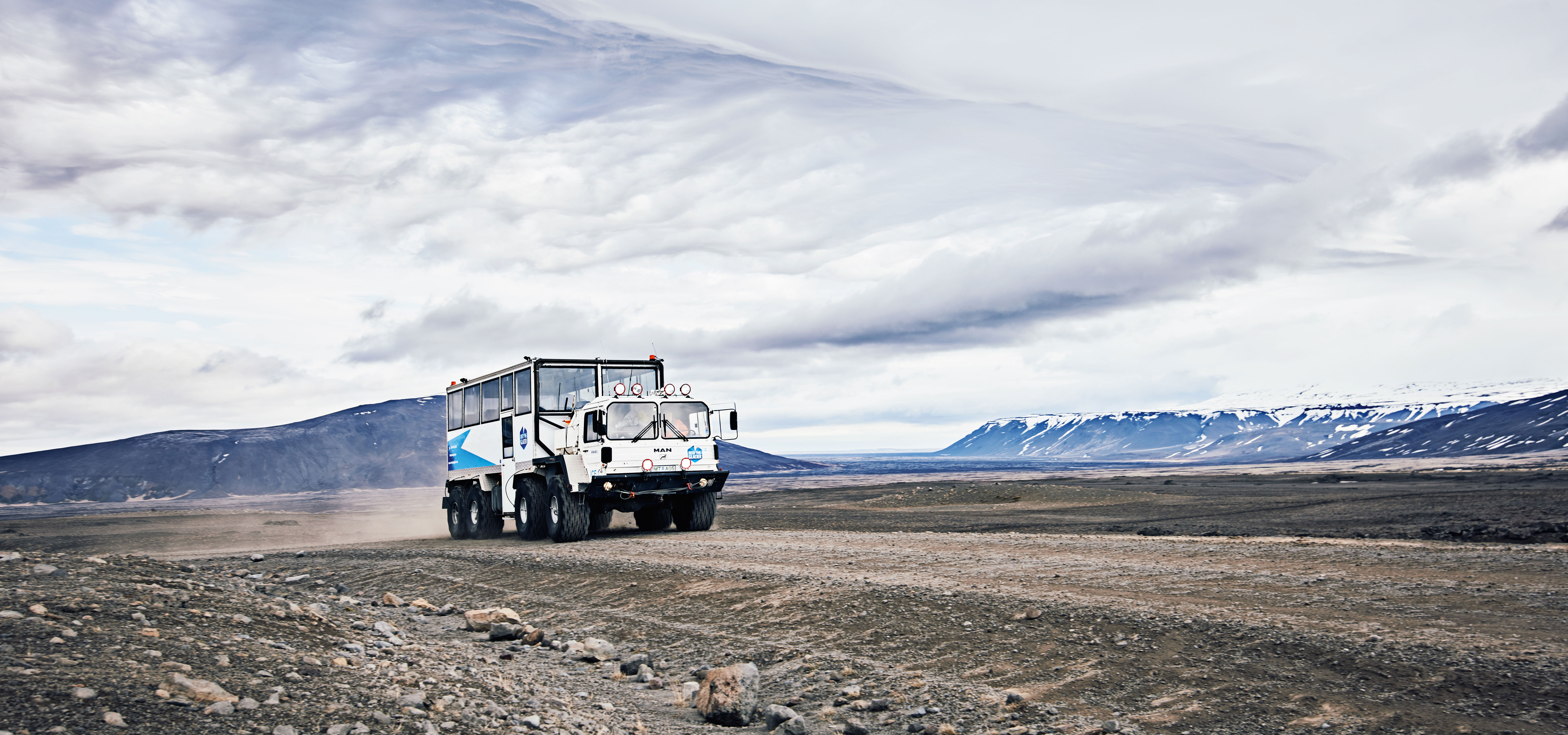 MAN, into the glacier, Island