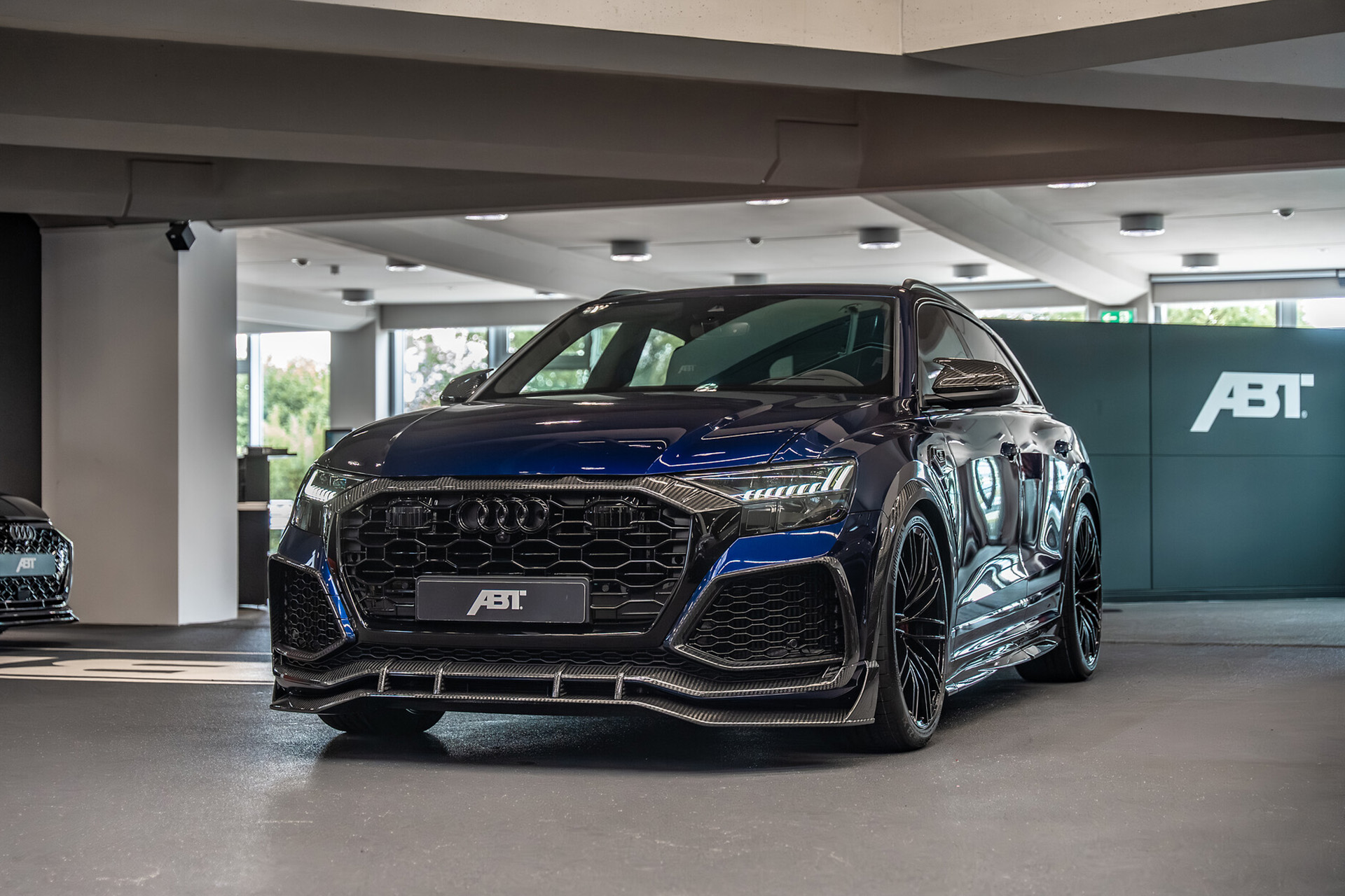 ABT RSQ8 - Navarrablau Metallic - 1/1