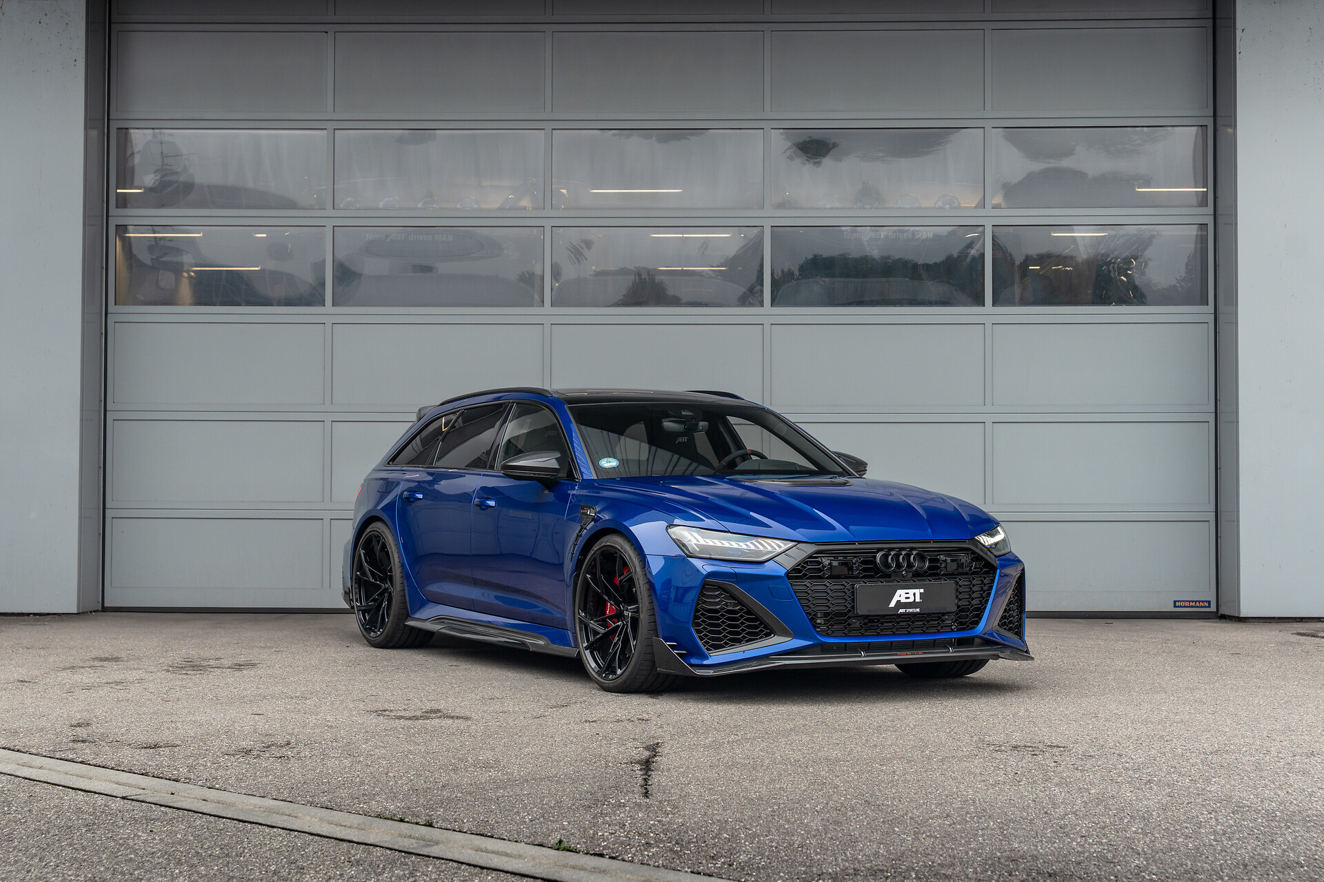 ABT RS6 Legacy Edition - Ultrablau Metallic - 1/200