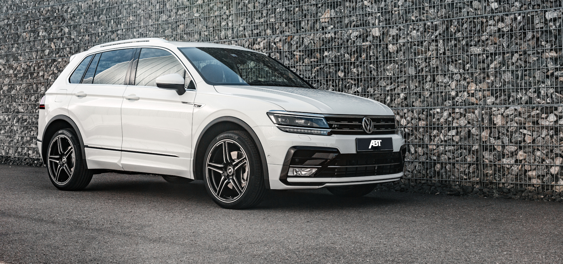 https://www.abt-sportsline.de/fileadmin/user_upload/Volkswagen_Tiguan_weiss_Front.JPG