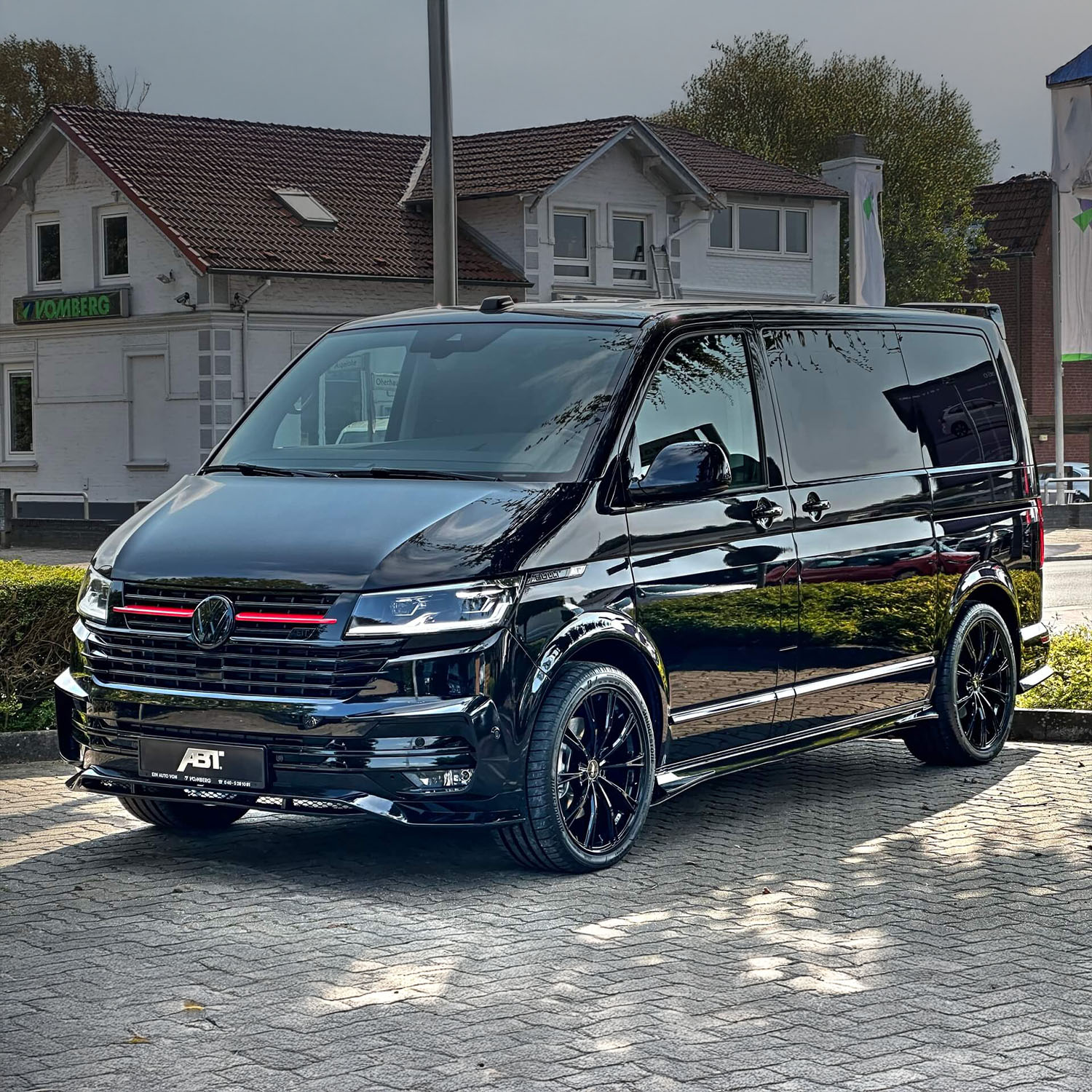 ABT VW T6.1 Multivan Highline - Deep Black Perleffekt